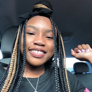 Meet your Posher, Amiya